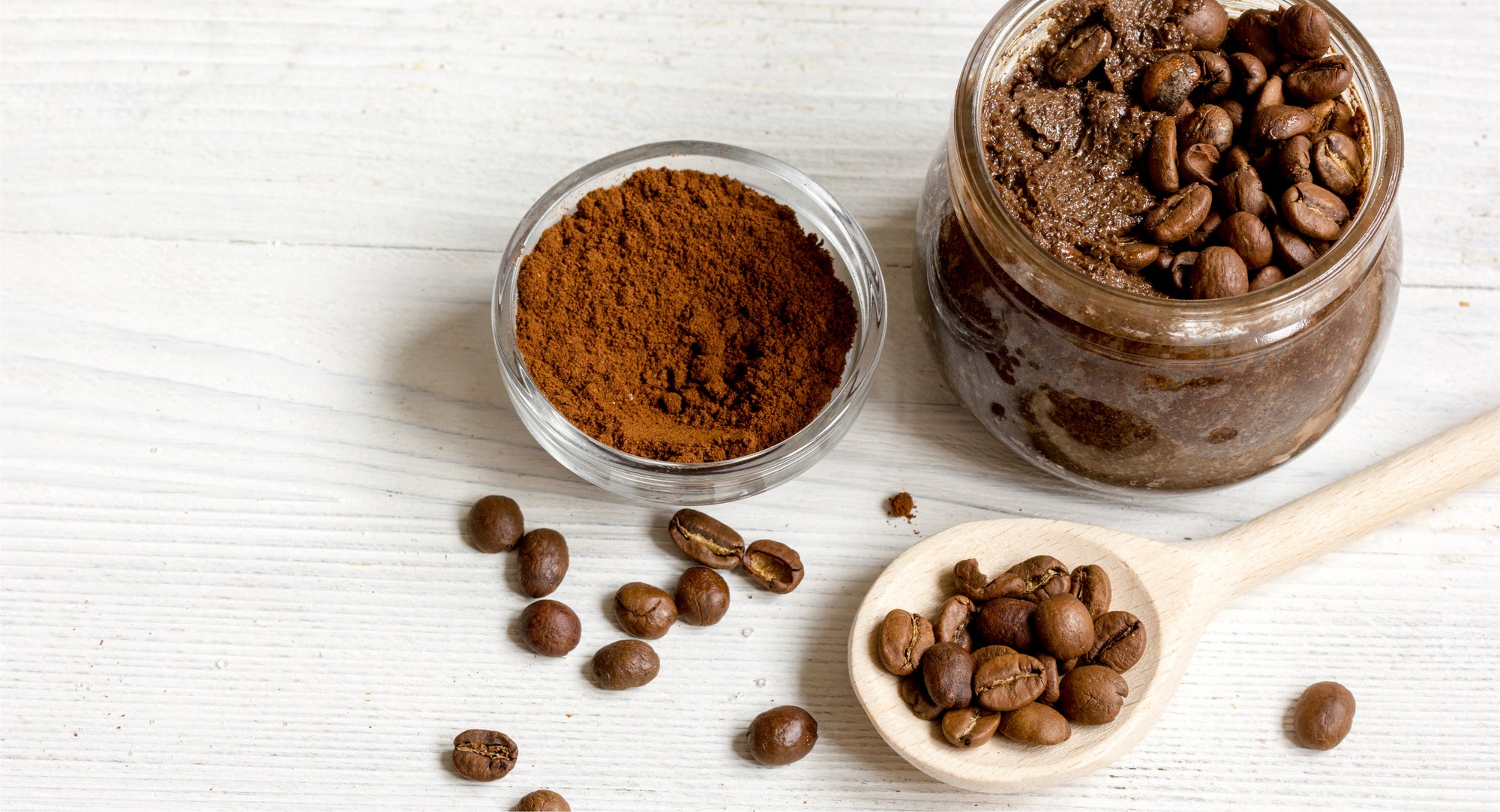 Caffeine is rich in antioxidants which can reduce the sign of aging when used in skincare products.