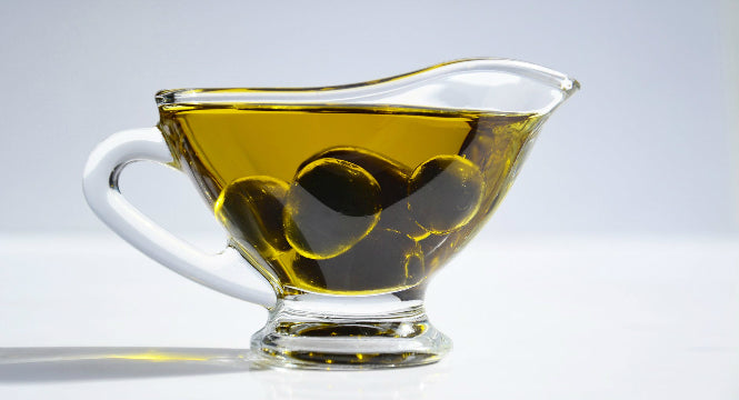 6 Ways Olive Oil Improves Skin + 7 Bonus Beauty Benefits