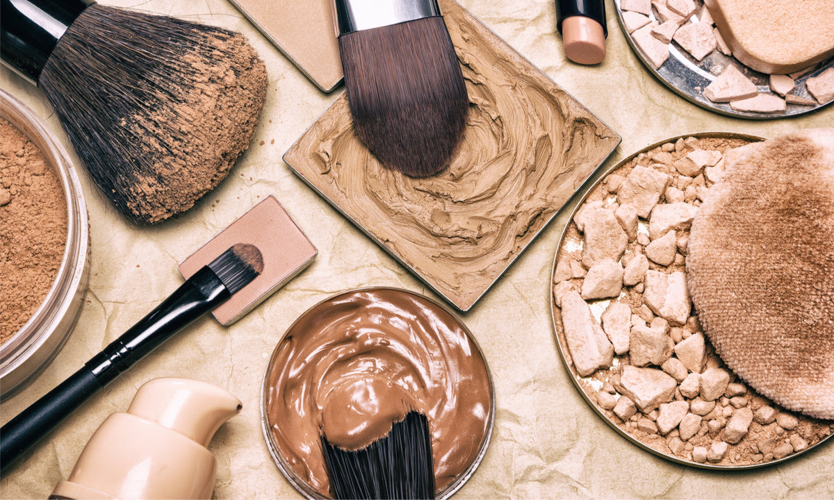 CAN MAKEUP HARM YOUR SKIN?